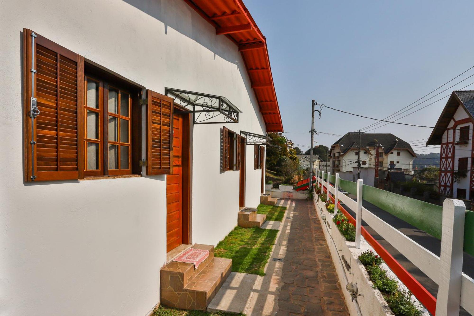 Villaggio Di Roma - Campos Do Jordao - Campos do Jordao — Photos 1